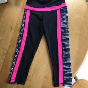 Capri work out pants